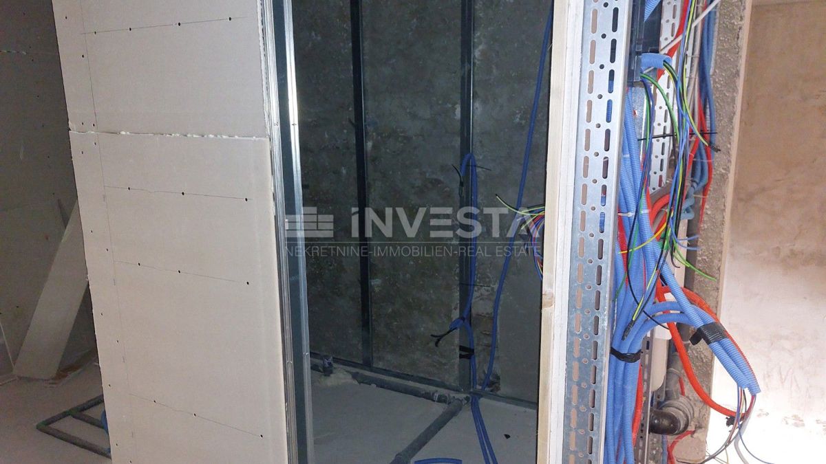 Hiša s panoramskim pogledom na marino