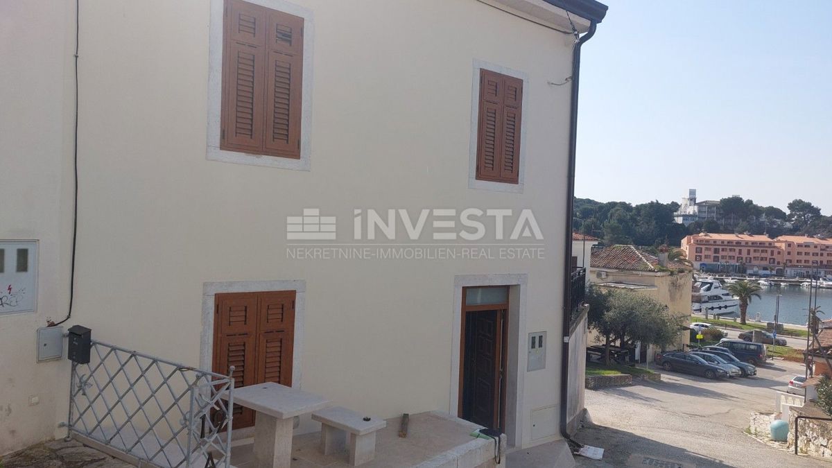 Hiša s panoramskim pogledom na marino