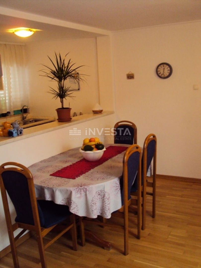 Stanovanje 75m2 v centru Brtonigle