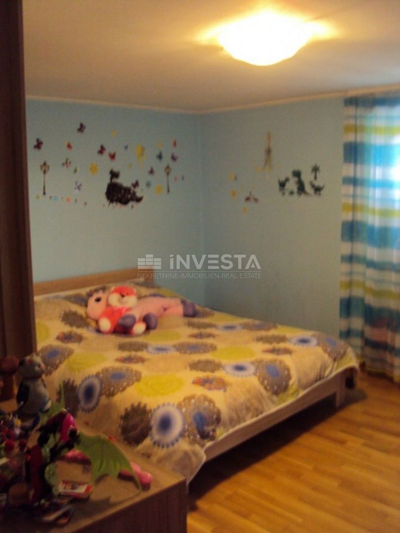 Stanovanje 75m2 v centru Brtonigle