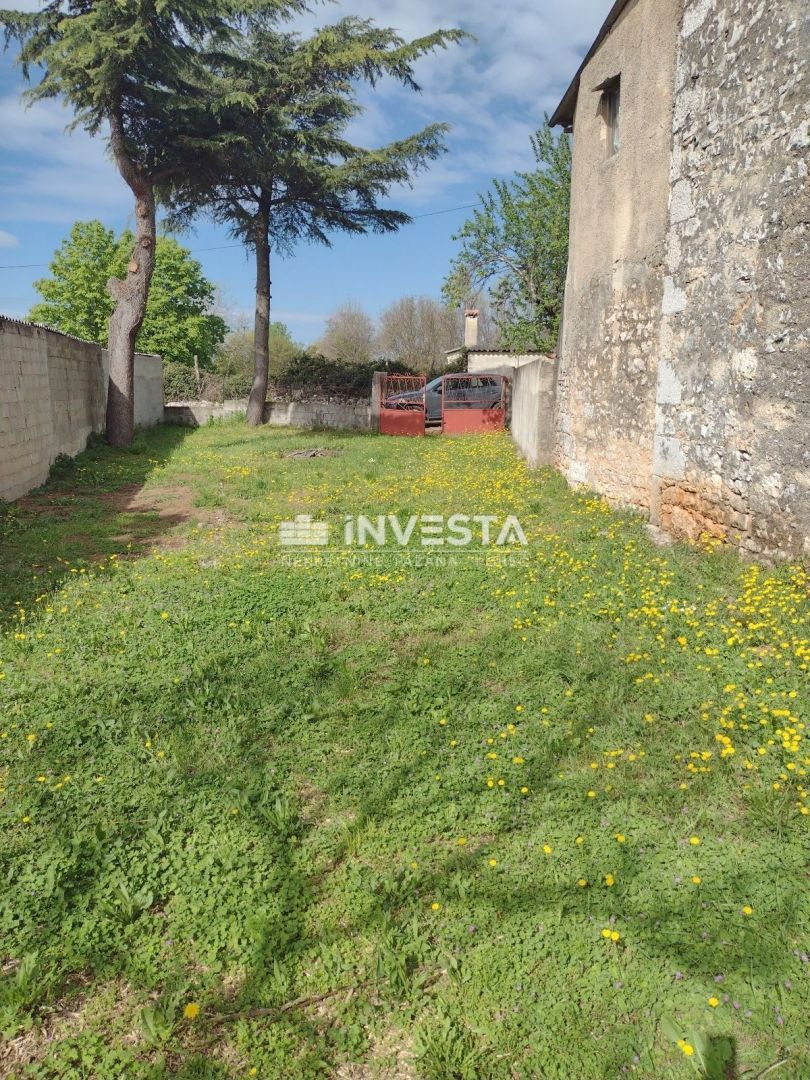 Okolica Višnjana, stara istrska vrstna hiša za obnovo