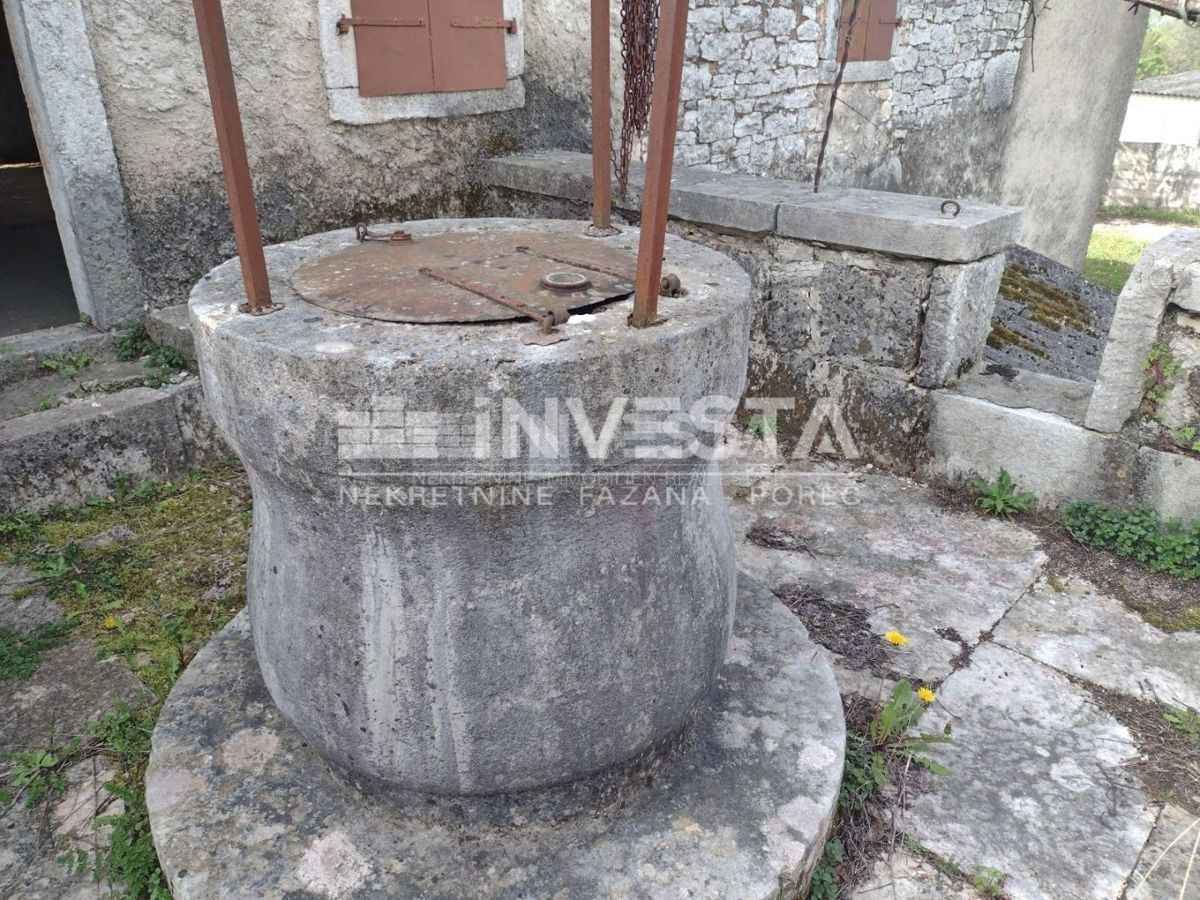 Okolica Višnjana, stara istrska vrstna hiša za obnovo