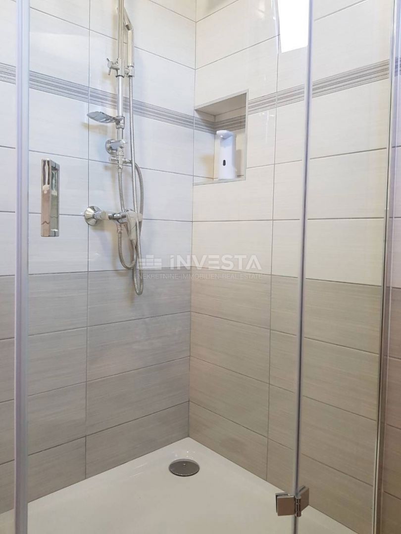 Fažana - 350 m od plaže - pritličje s 4 apartmaji
