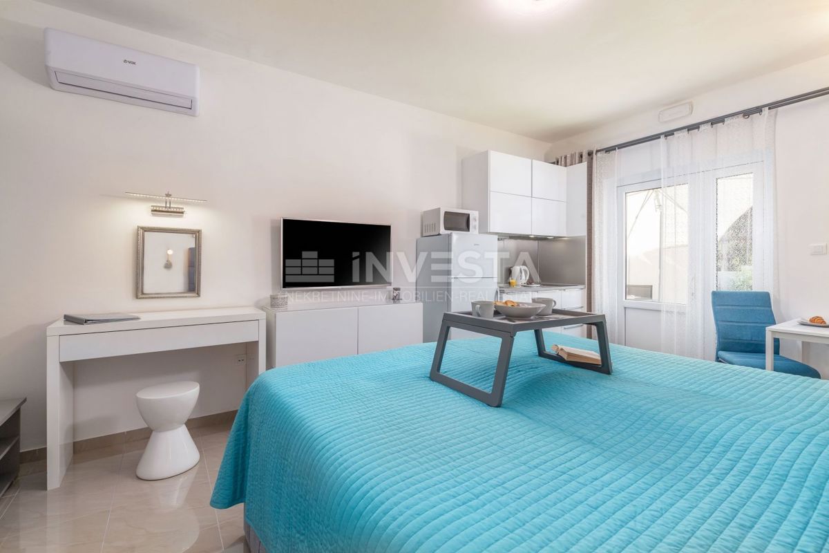 Fažana - 350 m od plaže - pritličje s 4 apartmaji