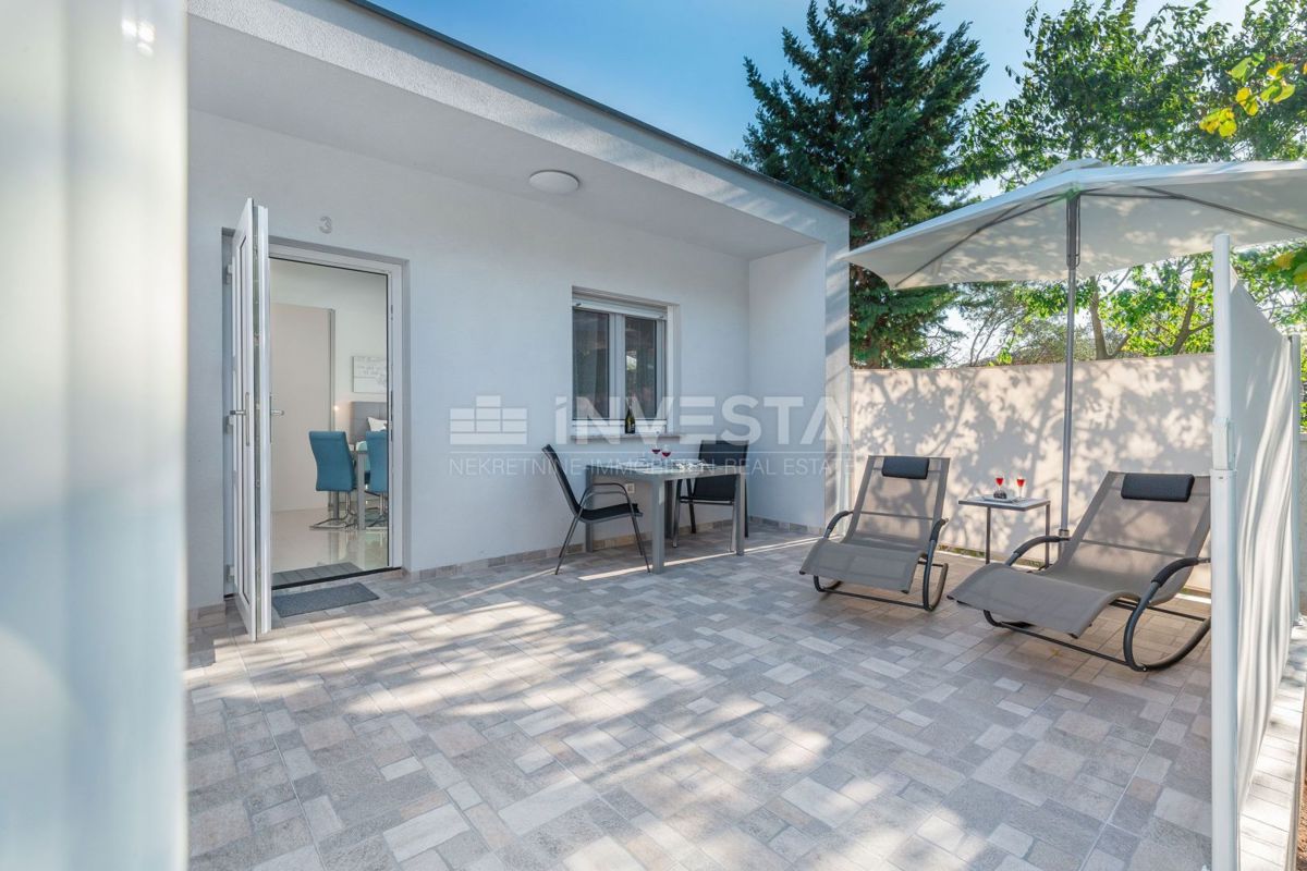 Fažana - 350 m od plaže - pritličje s 4 apartmaji