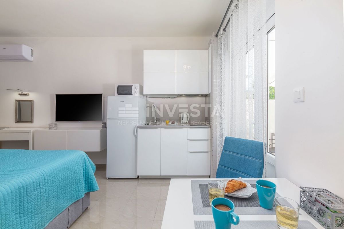 Fažana - 350 m od plaže - pritličje s 4 apartmaji