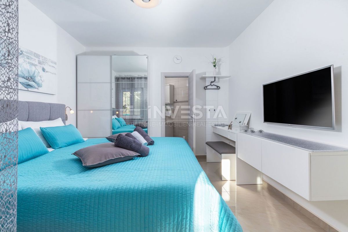 Fažana - 350 m od plaže - pritličje s 4 apartmaji