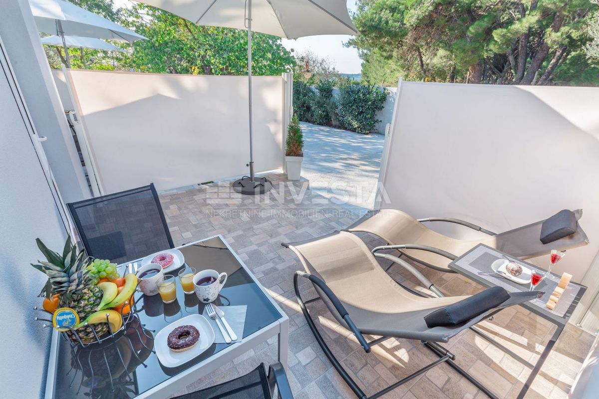 Fažana - 350 m od plaže - pritličje s 4 apartmaji