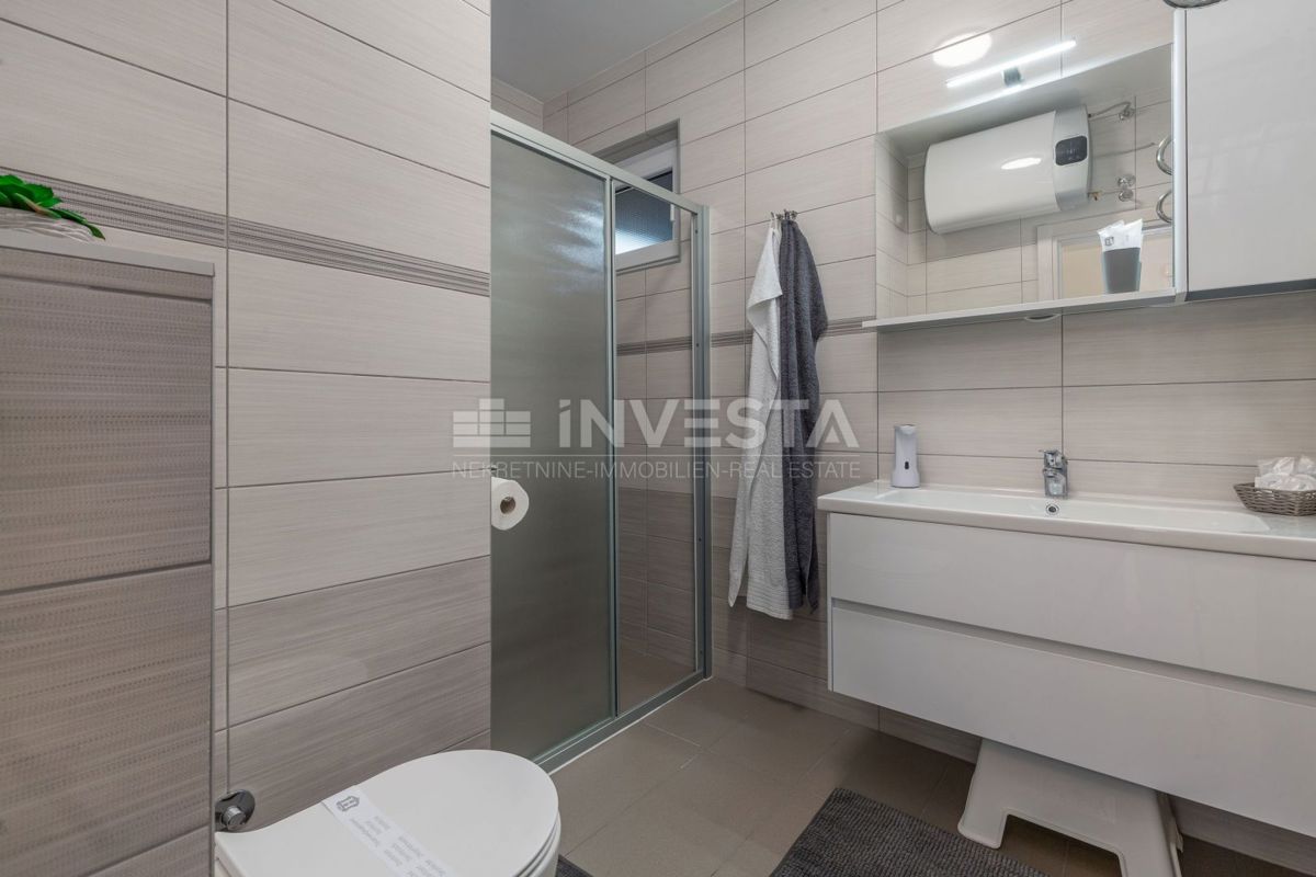 Fažana - 350 m od plaže - pritličje s 4 apartmaji