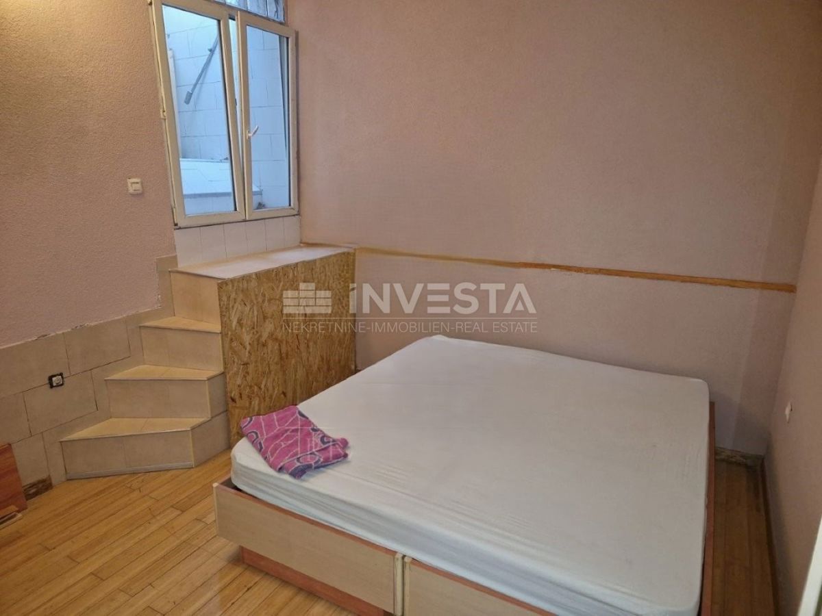 Pula, Gregovica, ugoden apartma v kleti blizu centra mesta