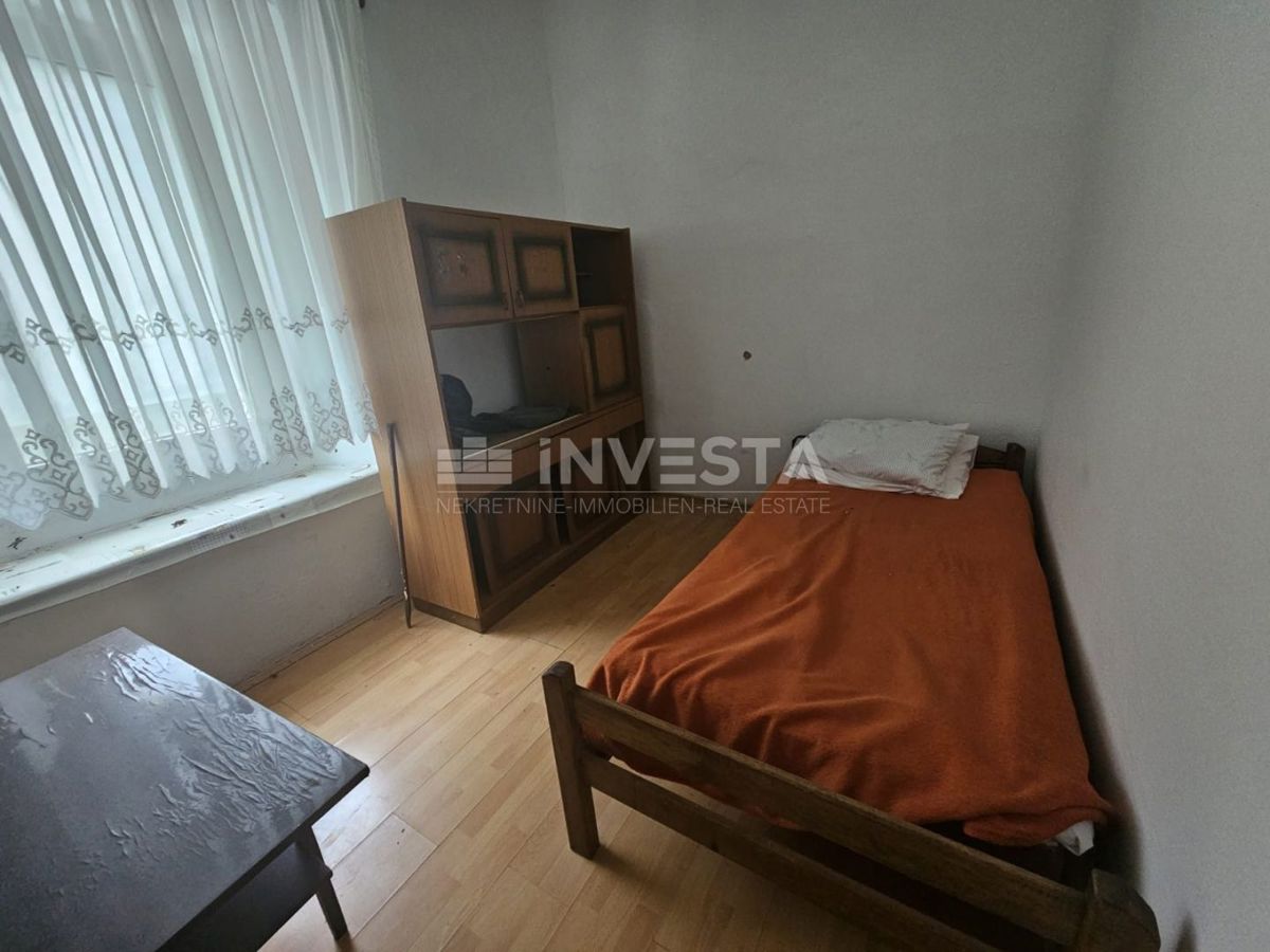 Pulj, Veruda, manjše stanovanje za prenovo s potencialom