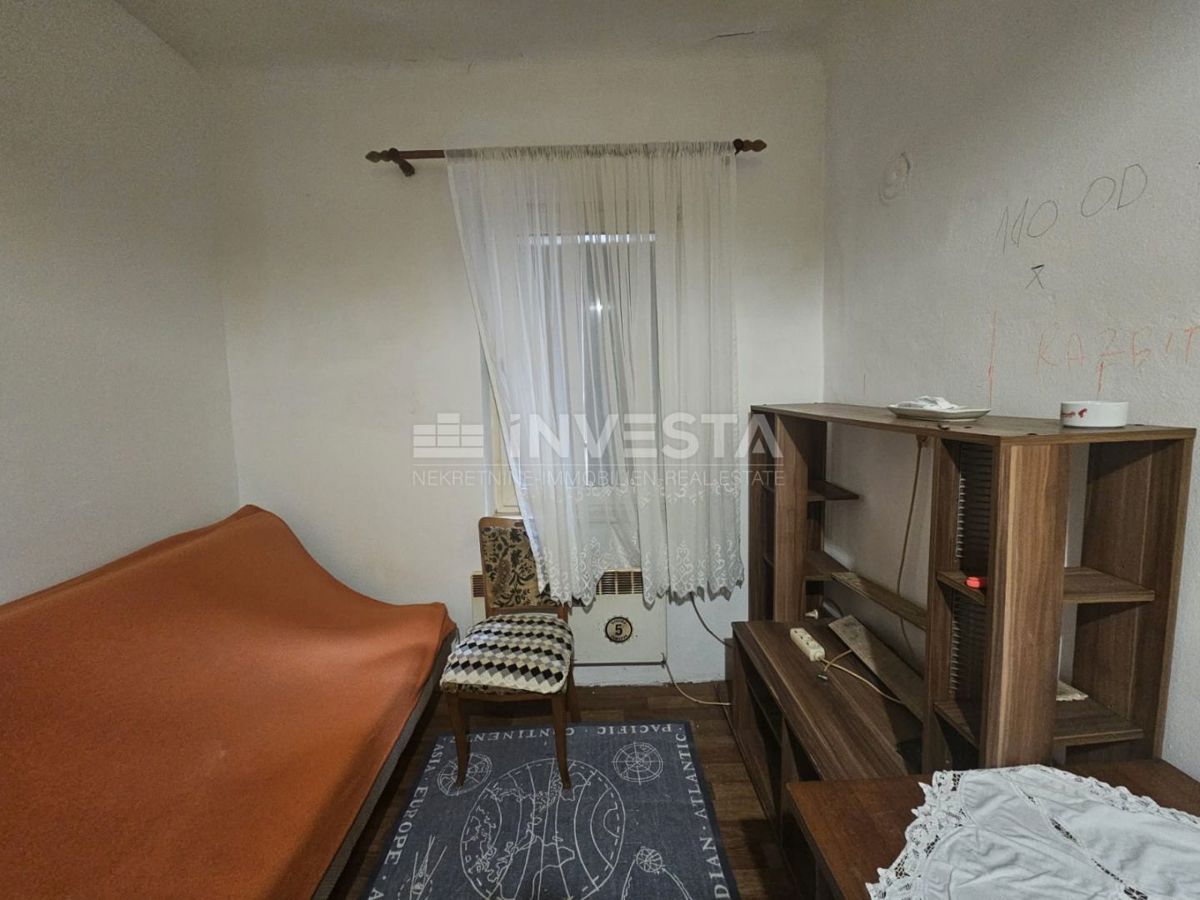 Pulj, Veruda, manjše stanovanje za prenovo s potencialom