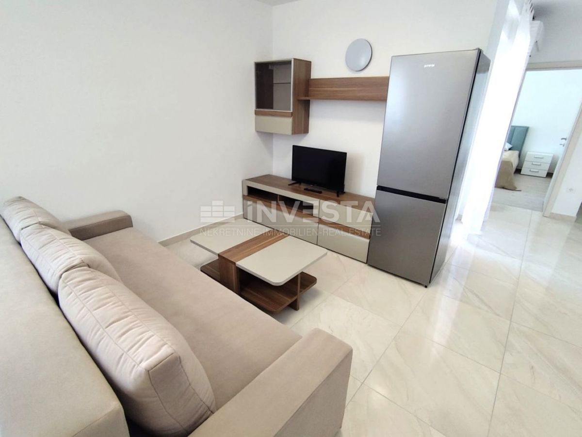 Apartma v 2. nadstropju, 2 spalnici, terasa, parkirišče, blizu morja!