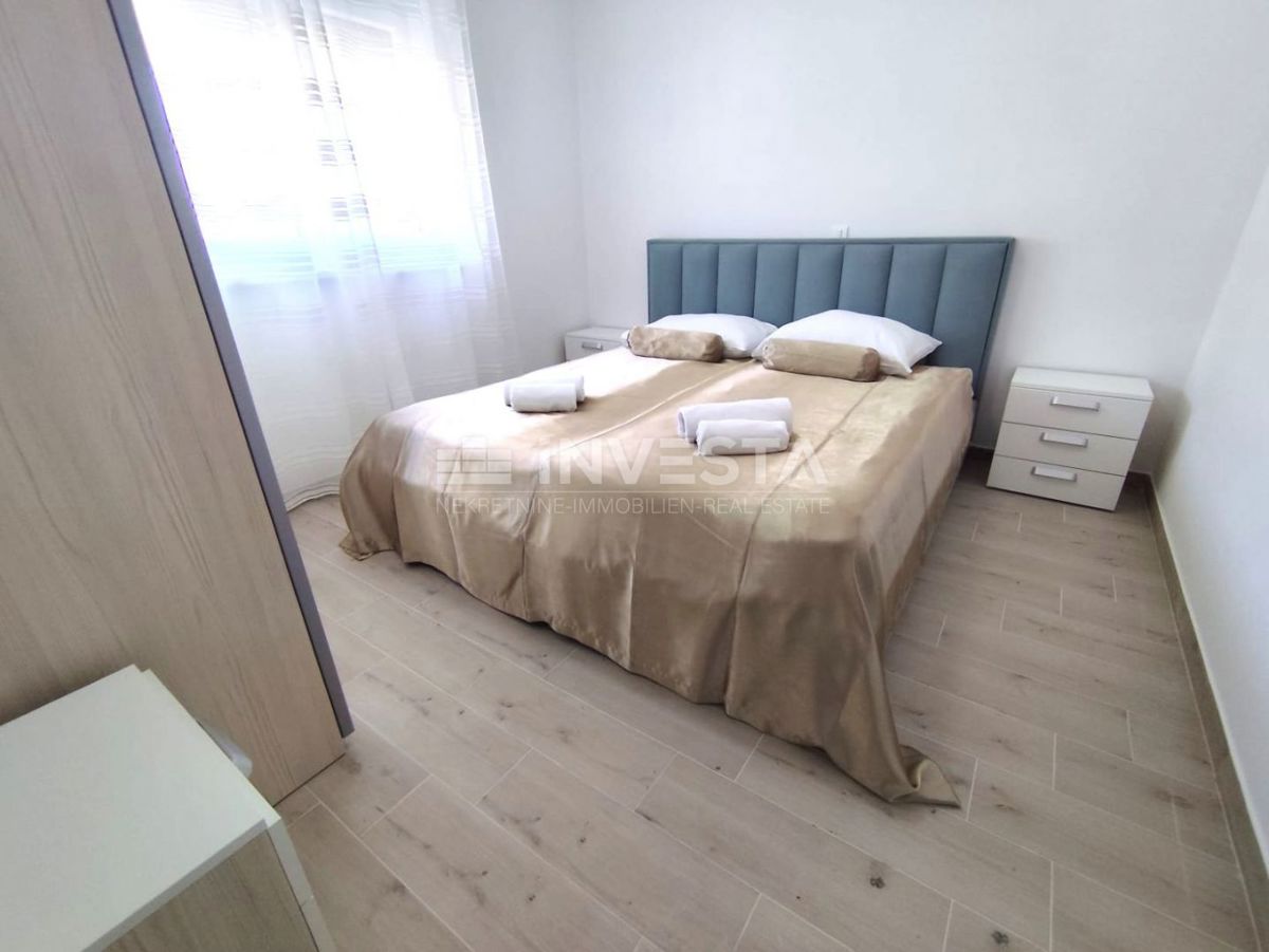Apartma v 2. nadstropju, 2 spalnici, terasa, parkirišče, blizu morja!