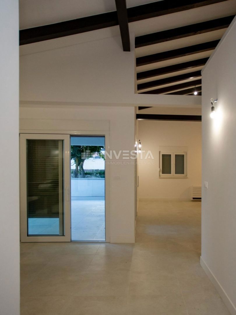 Območje Rovinja, nizkoenergijska pritlična hiša z bazenom