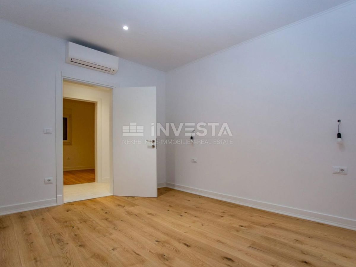 Območje Rovinja, nizkoenergijska pritlična hiša z bazenom