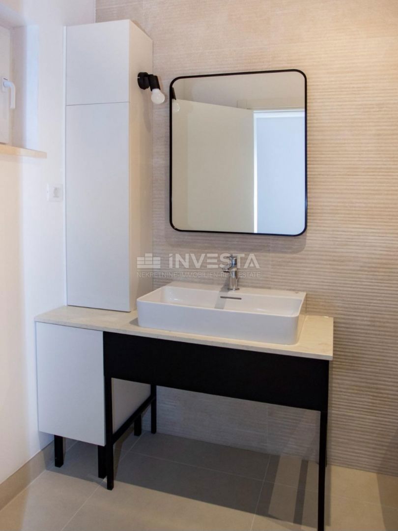 Območje Rovinja, nizkoenergijska pritlična hiša z bazenom