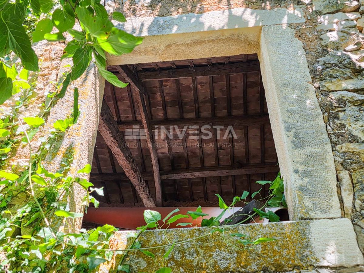 Območje Vodnjana, avtentična istrska kamnita hiša s prostorom