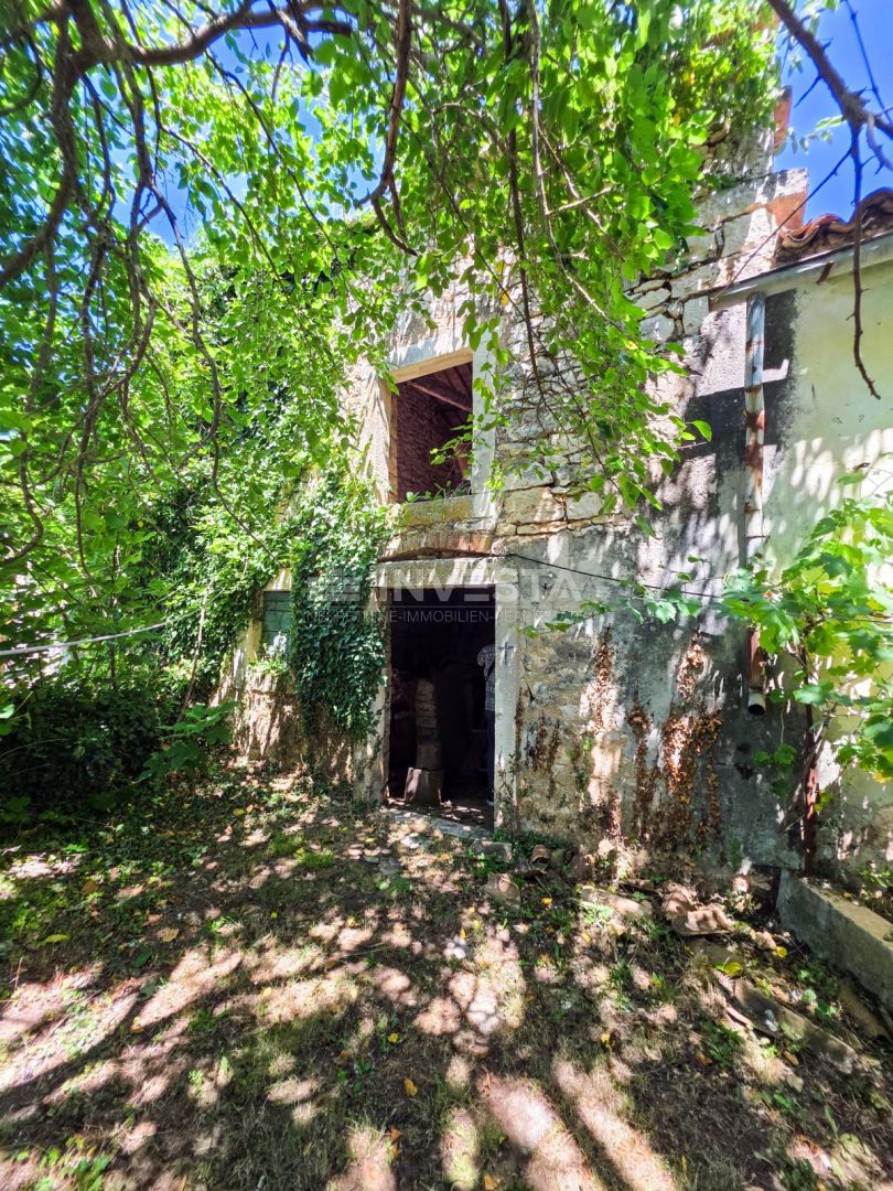 Območje Vodnjana, avtentična istrska kamnita hiša s prostorom