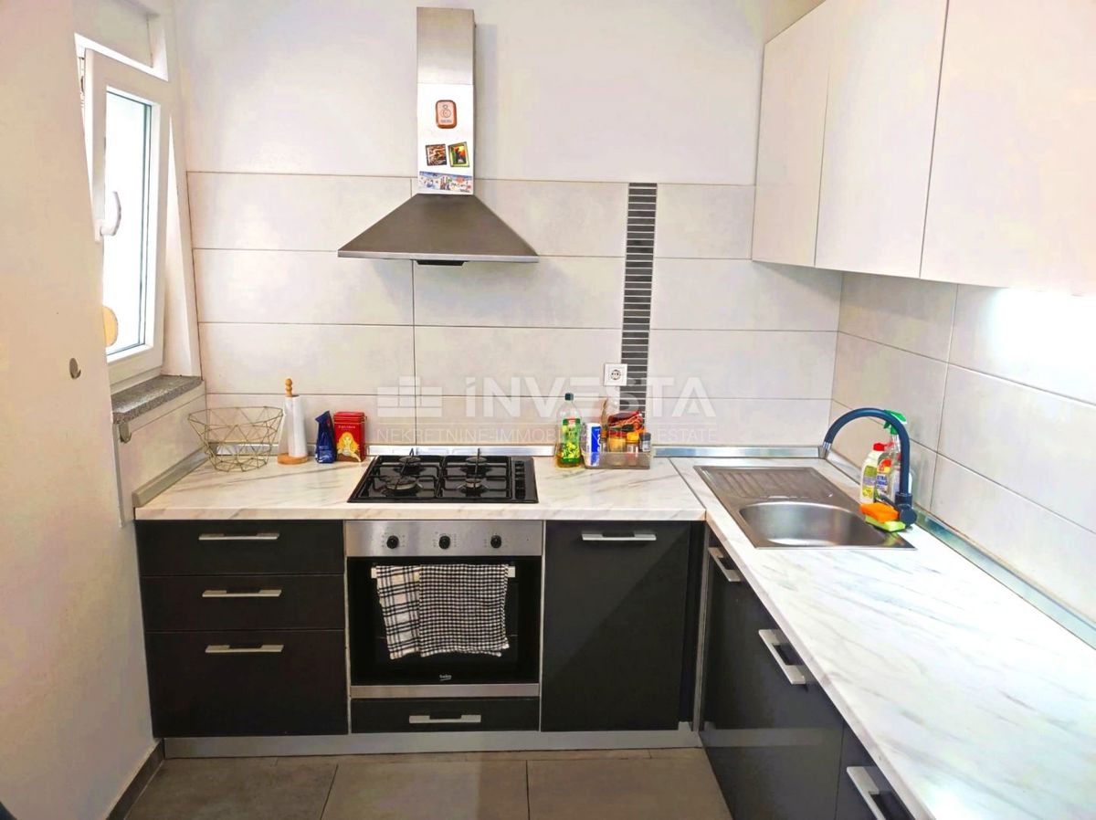 Stanovanje – 3 spalnice, 2 kopalnici, parkirišče, uporabno dovoljenje, dvigalo