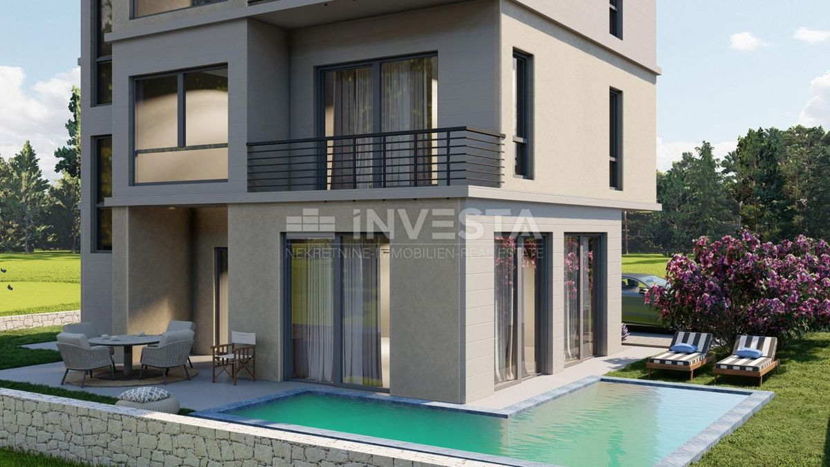 Moderen stanovanje s bazenom in vrtom v pritličju