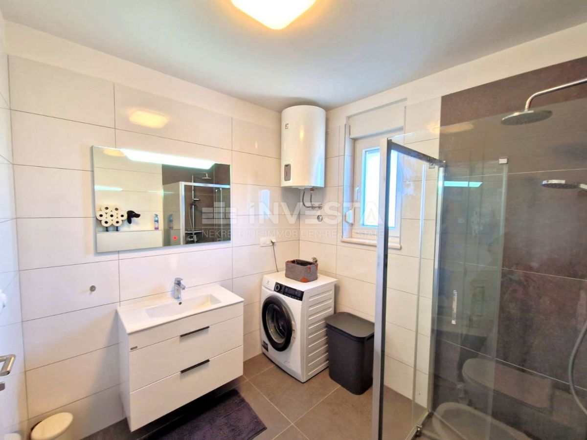 Fažana, stanovanje z razgledom na morje, novogradnja