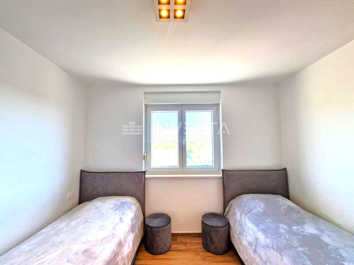 Fažana, stanovanje z razgledom na morje, novogradnja