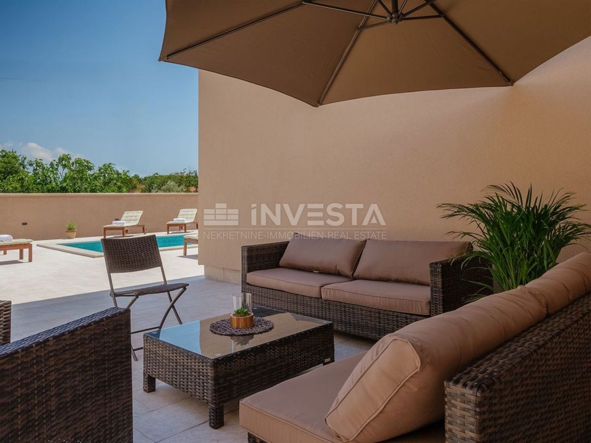 Pulj, Štinjan, popolna vila za dom in počitnice