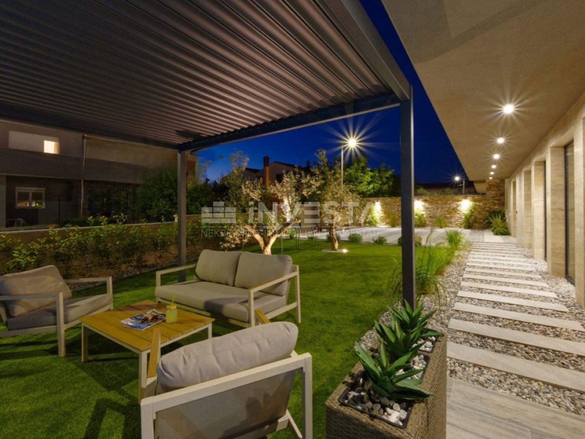 Moderna vila z bazenom v Marčani – mir in udobje v bližini Pulja