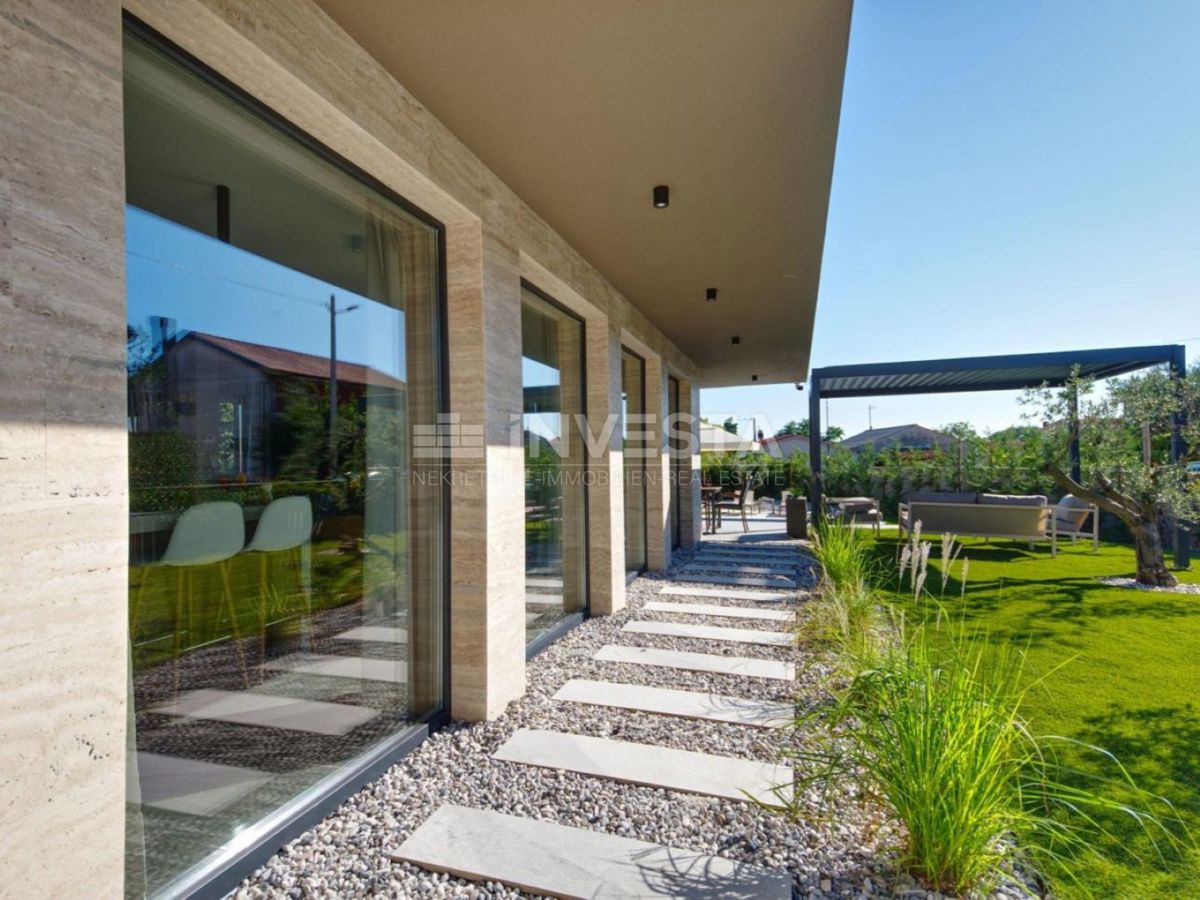 Moderna vila z bazenom v Marčani – mir in udobje v bližini Pulja