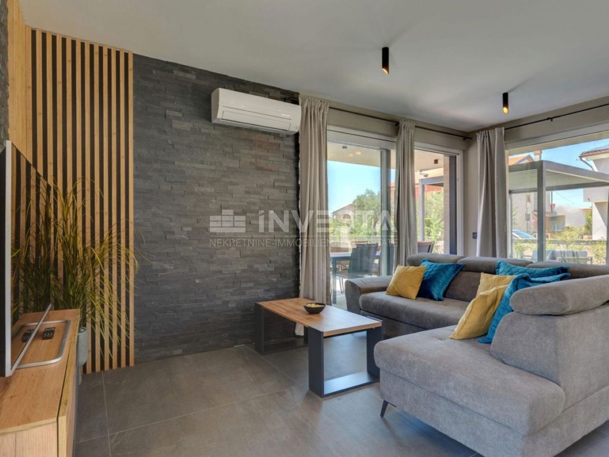 Moderna vila z bazenom v Marčani – mir in udobje v bližini Pulja