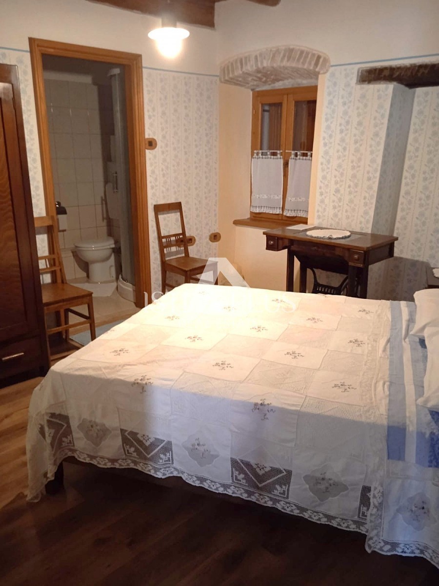 Istra, okolica Pazina - Tradicionalna kamnita hiša na mirni lokaciji, popolnoma opremljena!