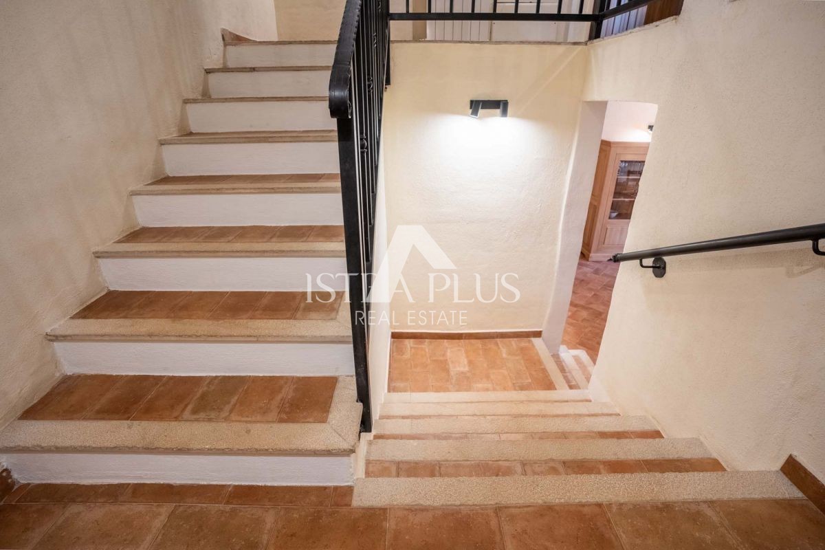 Istra, Sveti Lovreč - Rustikalna vila z bazenom in čudovitim vrtom