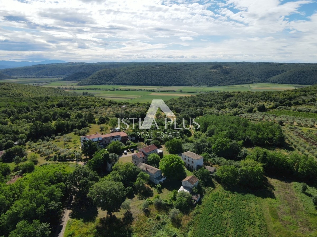 Luksuzna vila z wellnessom na čudoviti lokaciji!