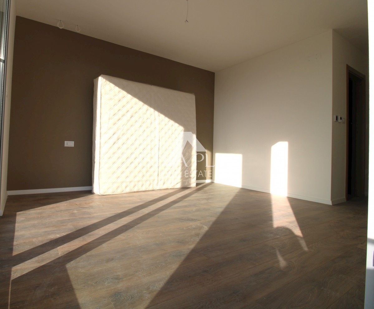 Novo stanovanje v 1. nadstropju s pogledom na morje - okolica Poreča - Apartma D