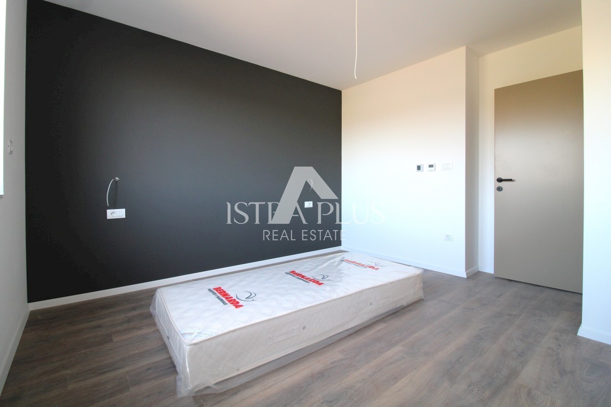 Novo stanovanje v 1. nadstropju s pogledom na morje - okolica Poreča - Apartma D