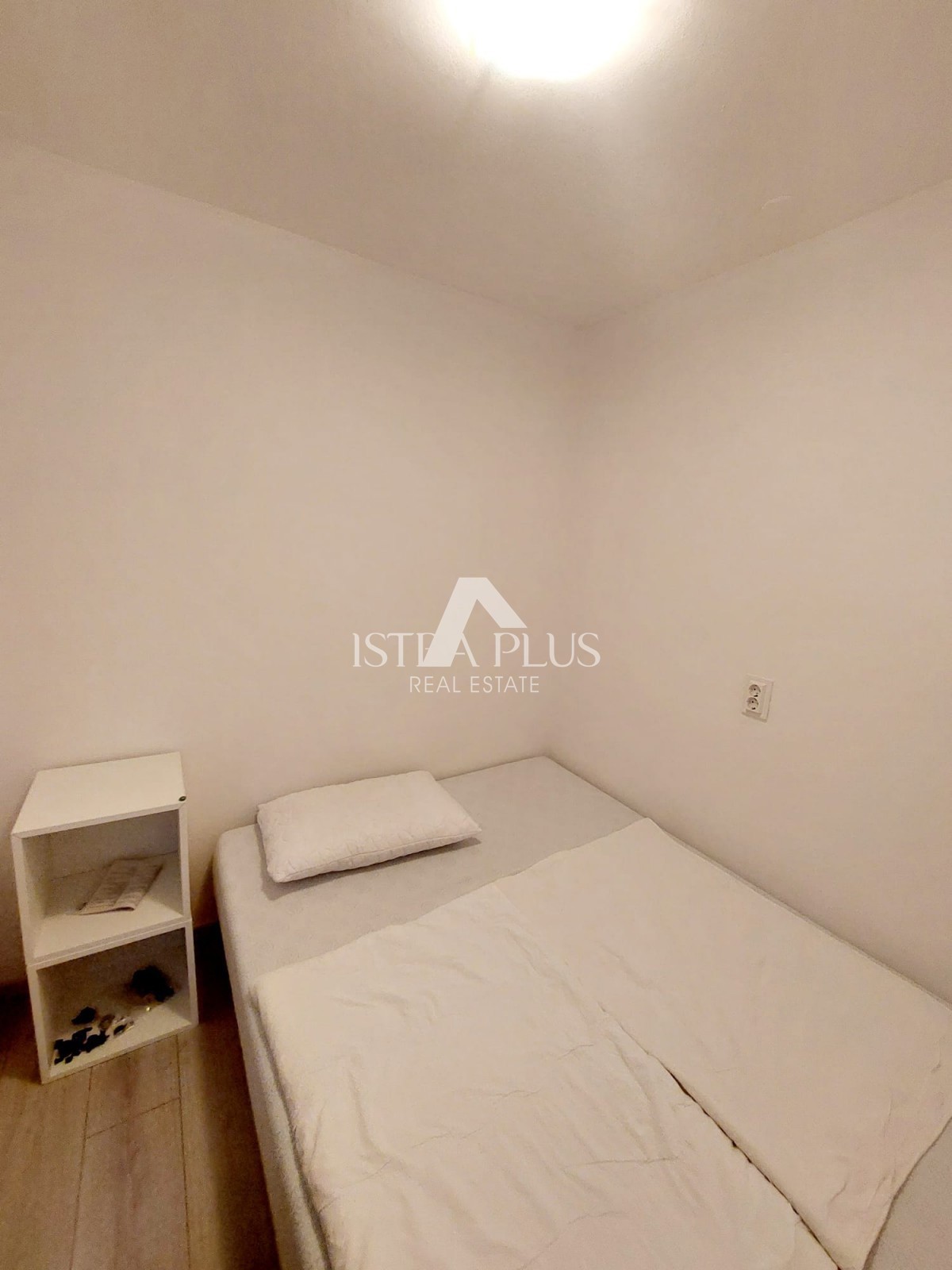 Červar-Porat, Stanovanje 54m2 z 2 spalnicama