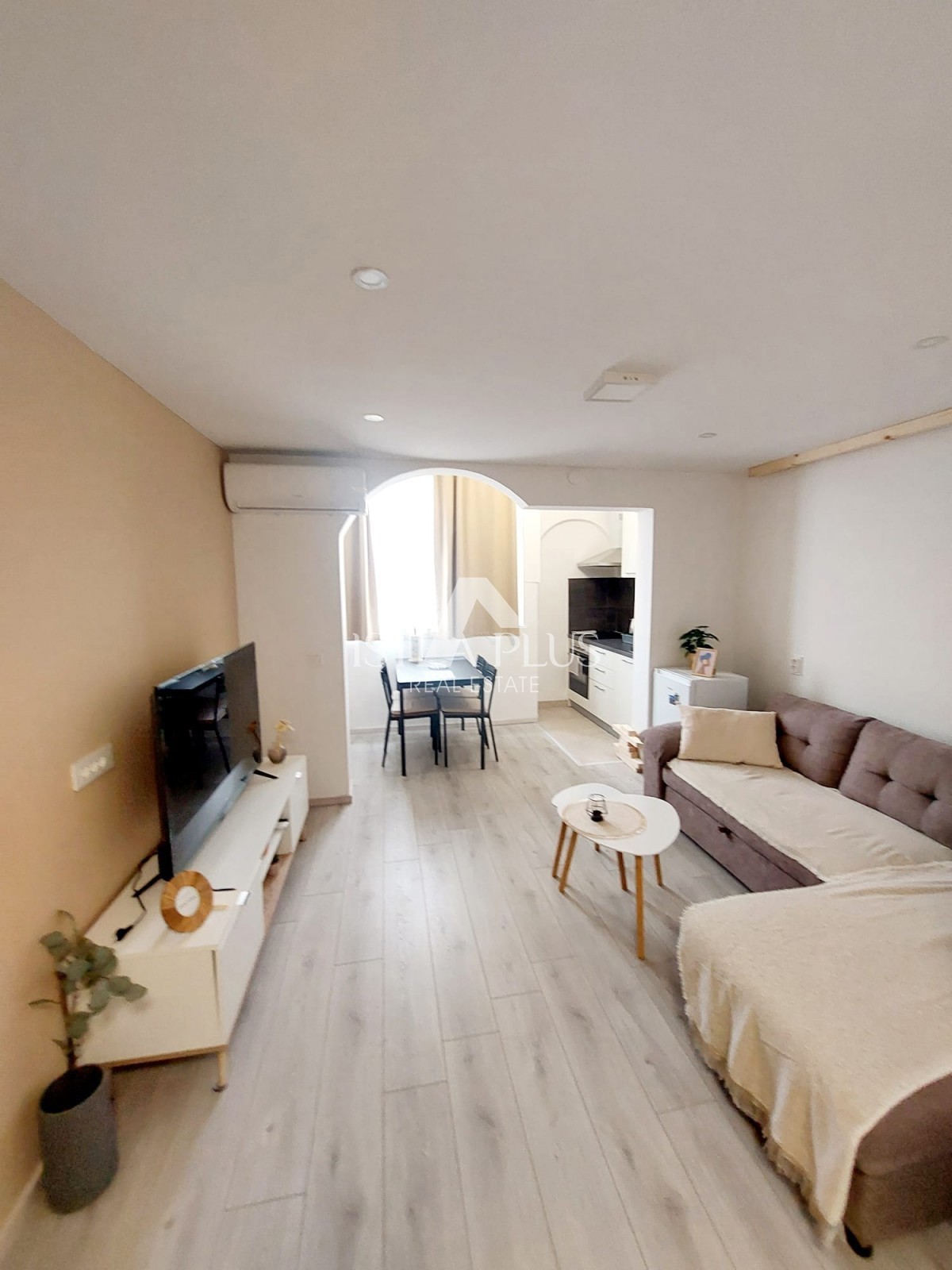 Červar-Porat, Stanovanje 54m2 z 2 spalnicama