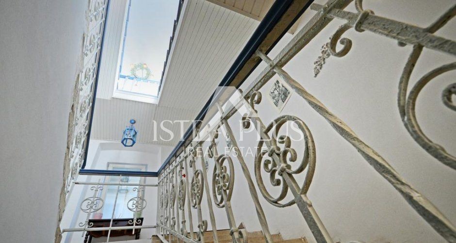 EKSKLUZIVNA LOKACIJA V CENTRU POREČA - STANOVANJSKA HIŠA