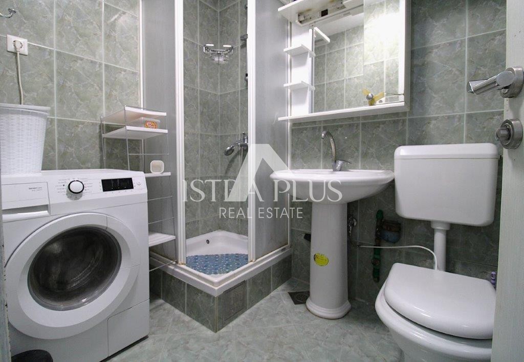 PRILIKA! Apartma v 1. nadstropju - 150m od morja