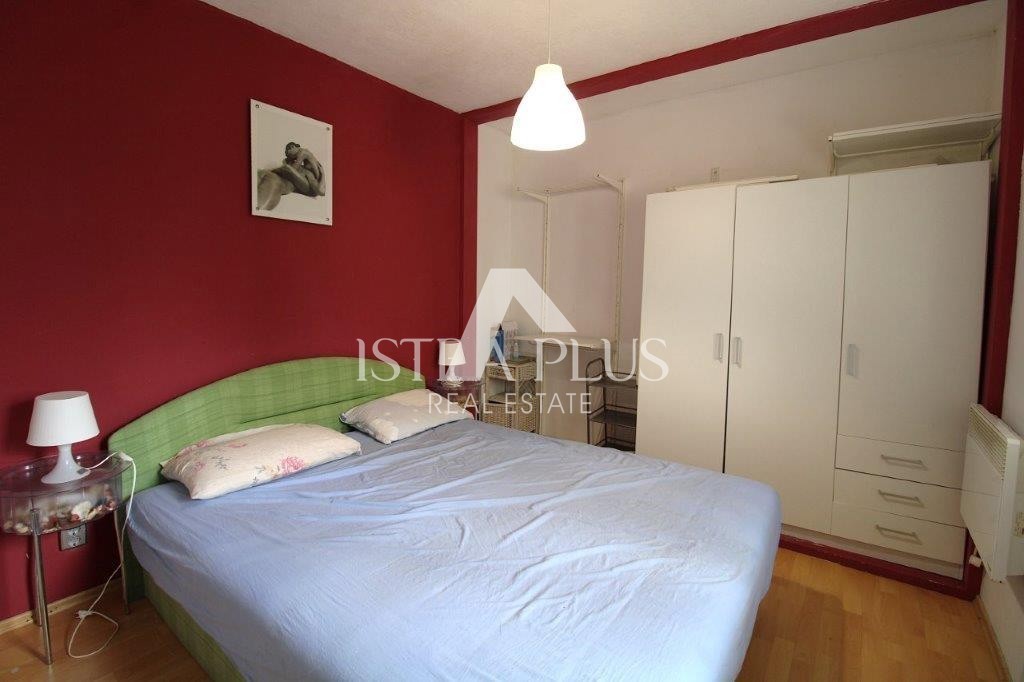 PRILIKA! Apartma v 1. nadstropju - 150m od morja