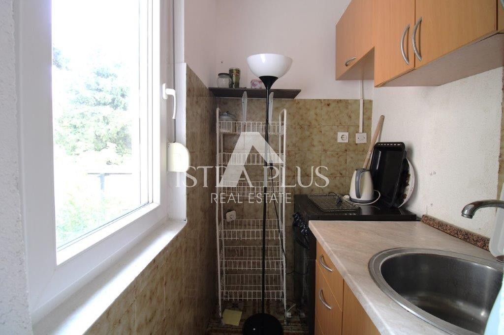 PRILIKA! Apartma v 1. nadstropju - 150m od morja
