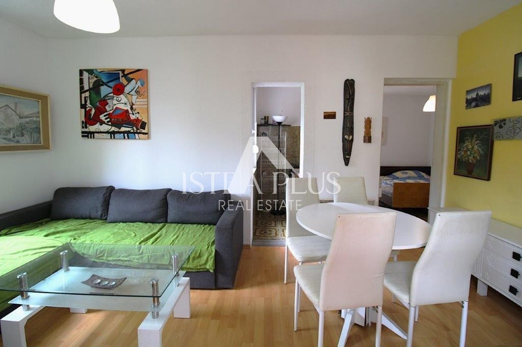 PRILIKA! Apartma v 1. nadstropju - 150m od morja