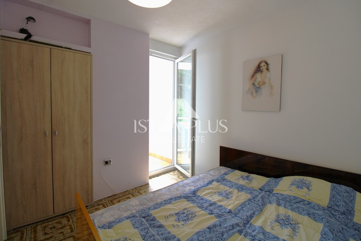PRILIKA! Apartma v 1. nadstropju - 150m od morja
