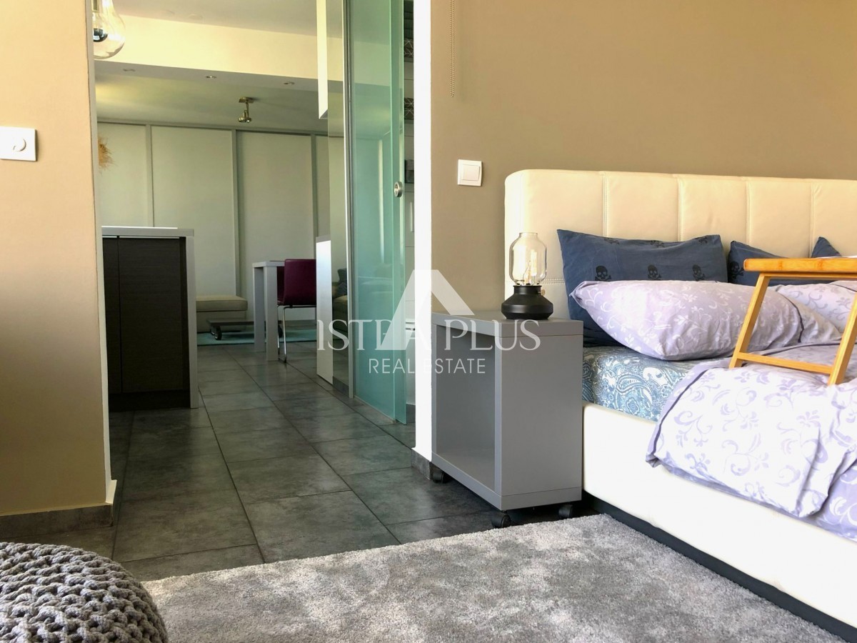 Istra, Červar Porat - Lepo urejen apartma v 2. nadstropju 30m od morja!!