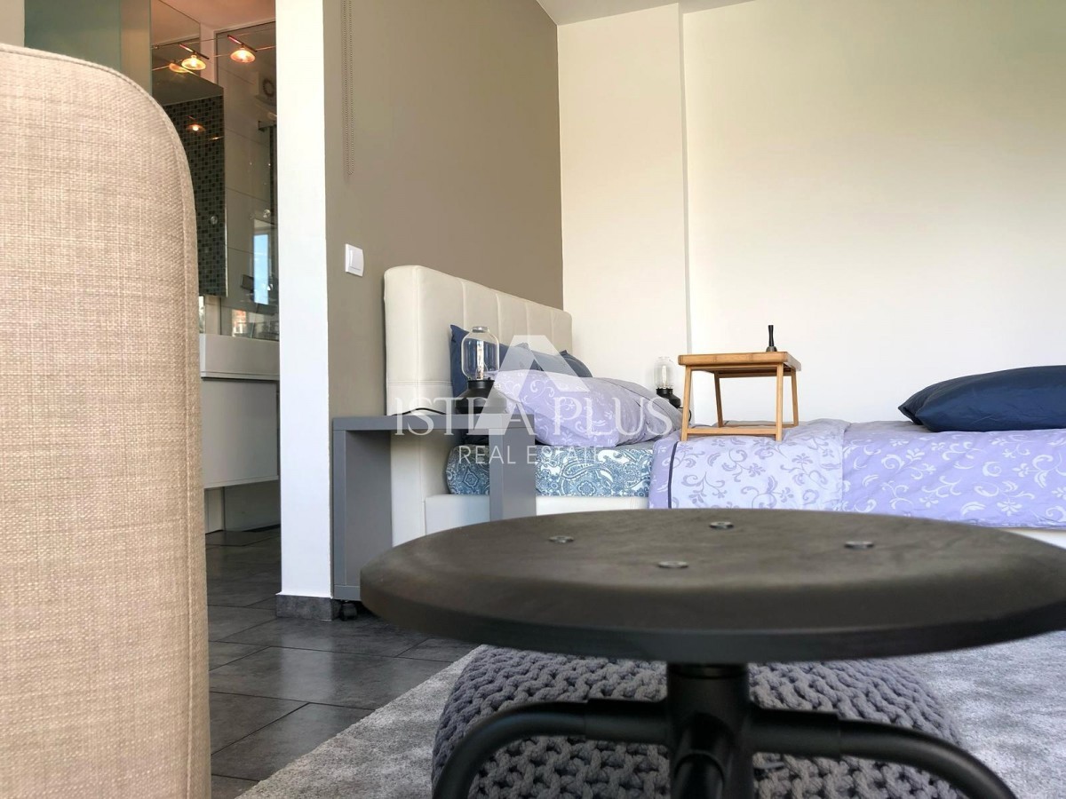 Istra, Červar Porat - Lepo urejen apartma v 2. nadstropju 30m od morja!!