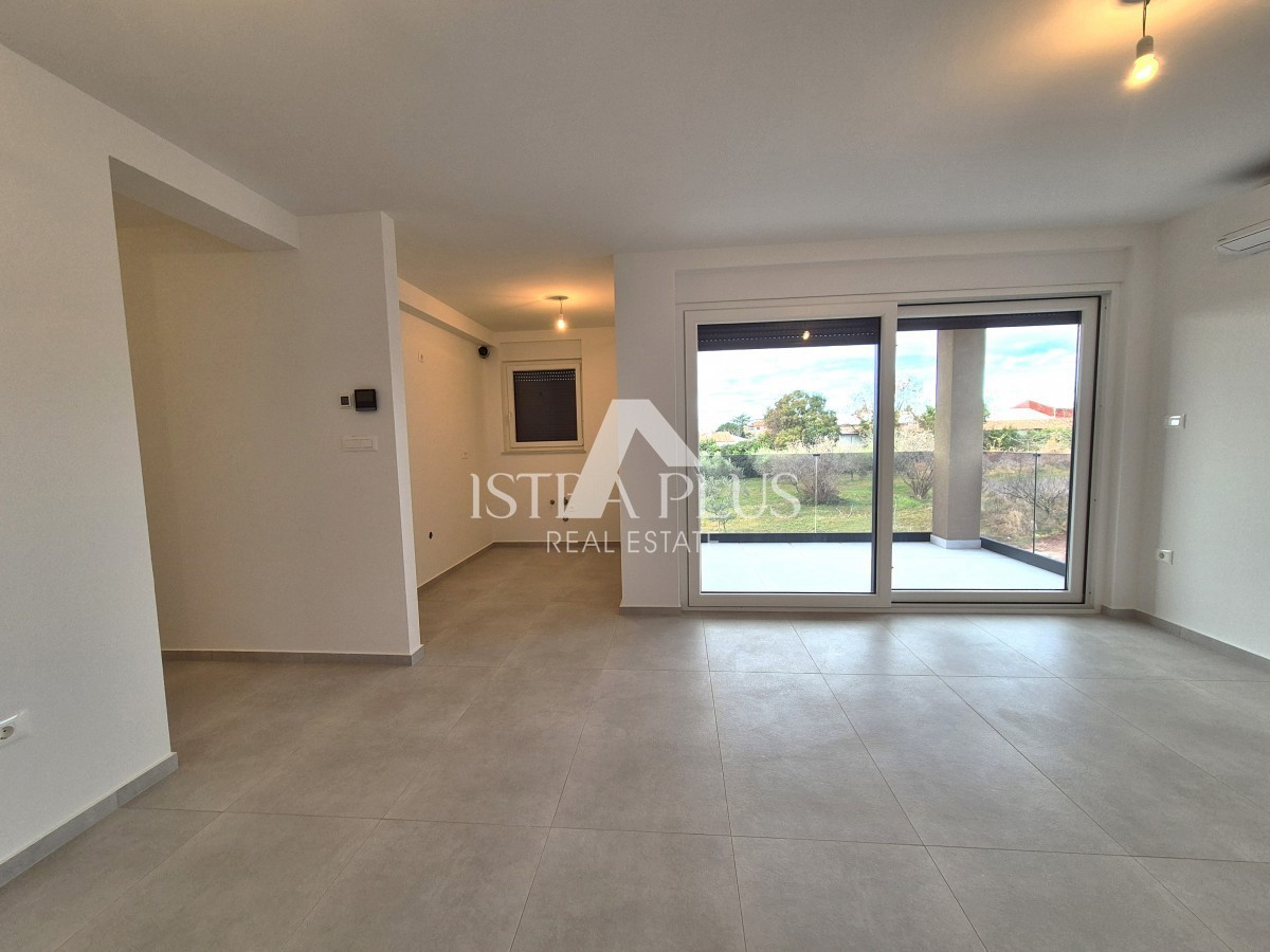 Istra, območje Poreča 1500 m od morja - Stanovanje v novogradnji z dvigalom, 1. nadstropje z dvema spalnicama