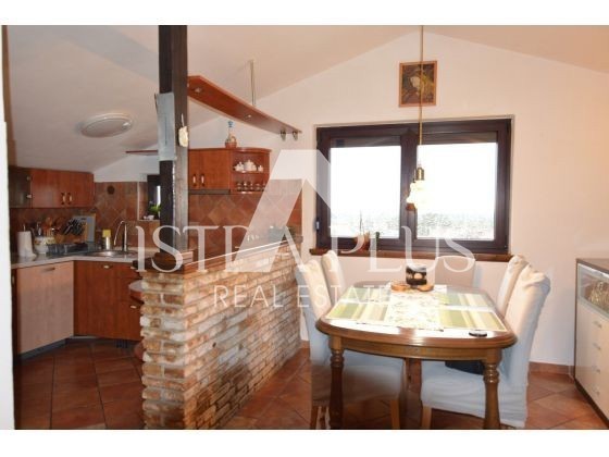 Komforan družinski stan s pogledom na more – 126 m², Poreč