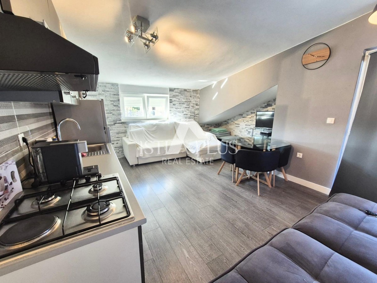 Ekskluzivno! Funtana - apartma 200 m od morja z odprtim pogledom na morje!