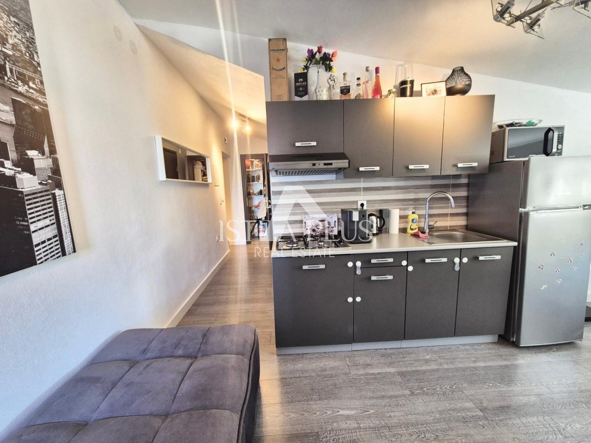 Ekskluzivno! Funtana - apartma 200 m od morja z odprtim pogledom na morje!